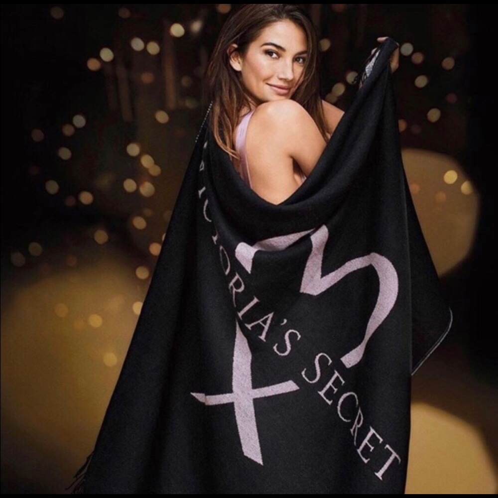 Victoria Secret blanket limited edition